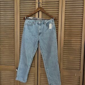 PacSun NWT Light Wash 90s Mom Jean